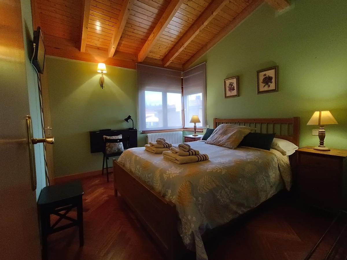 Burgo Cuarenta Y Ocho Luces 게스트하우스 외부 사진