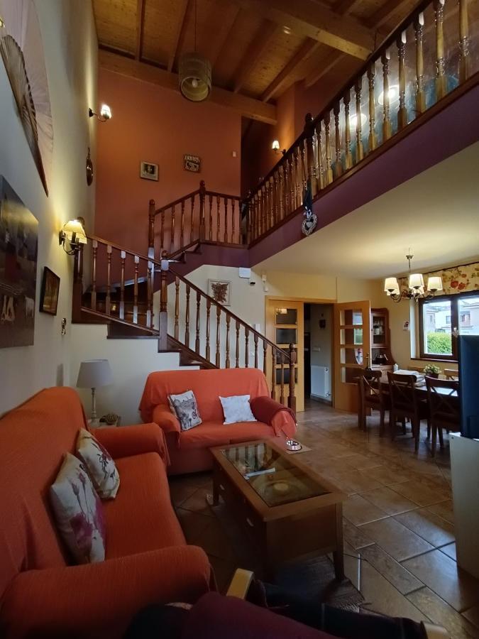 Burgo Cuarenta Y Ocho Luces 게스트하우스 외부 사진
